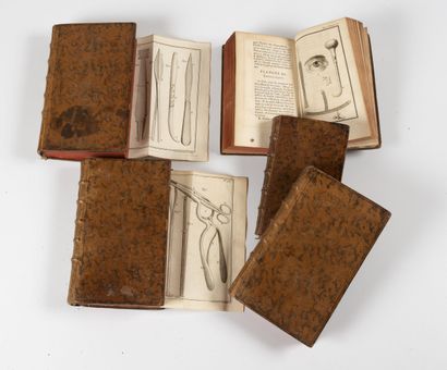 PETIT (J.L.)
Traité des maladies chirurgicales...