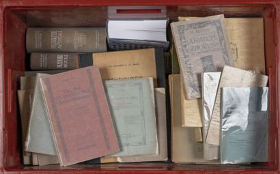 CAISSE de livres en cartonnage éditeurs sur...