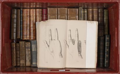 CAISSE de livres de Médecine, certain en...