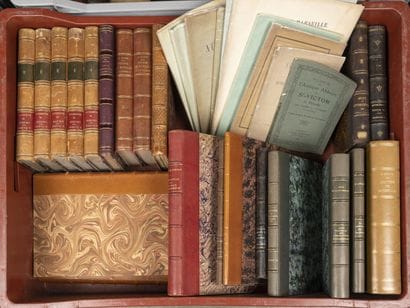 MANETTE de livres sur MARSEILLE, dont : FABRE,...
