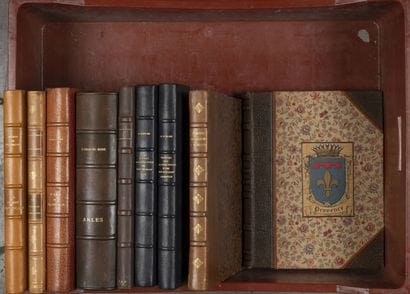 MANETTE de livres reliés sur la Provence,...