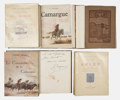 Caisse de livres reliés, demi reliés et brochés...