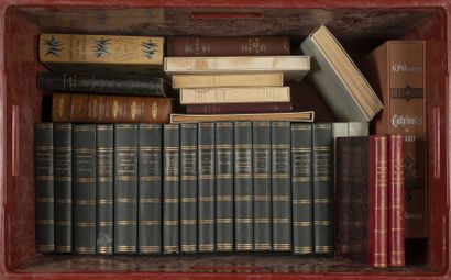CAISSE de livres divers sur la Littérature,...