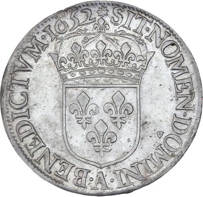 FRANCE
Louis XIV (1643-1715)
Silver shield...