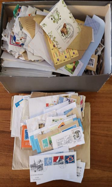 Set of 19 boxes + 1 small binder + miscellaneous:...