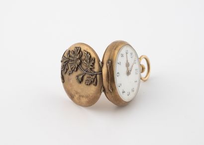 Yellow gold (750) collar watch.
Cover with...