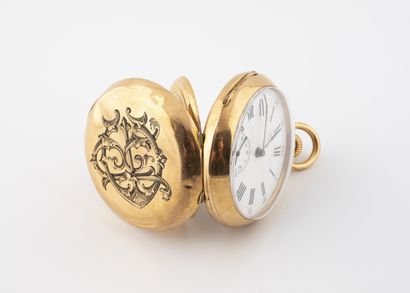 Pocket watch in yellow gold (750).
Back cover...