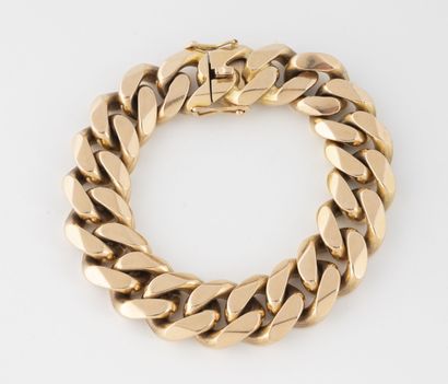 Bracelet en or jaune (750) à grosse maille...