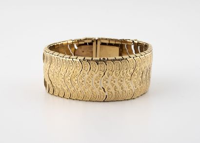 Bracelet ruban en or jaune (750) à maillons...