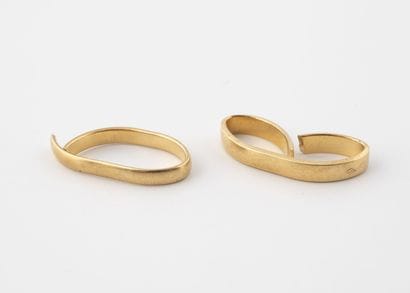 Set of yellow gold debris (750).
Weight :...