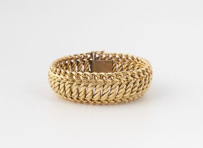 Bracelet ruban en or jaune (750) à maille...