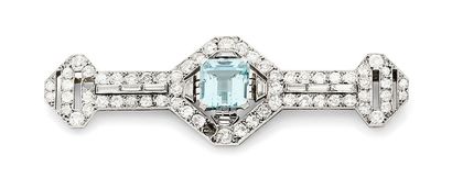 Beautiful platinum (850) barrette brooch...