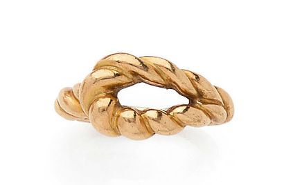 CHAUMET Paris
Yellow gold (750) openwork...
