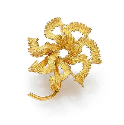 HERMES Paris
Yellow gold (750) lapel clip...