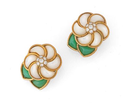 VAN CLEEF & ARPELS
Pair of earrings in yellow...