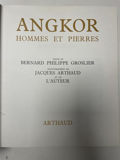 B.P. GROSLIER
Angkor, hommes et pierres.
Photographies...