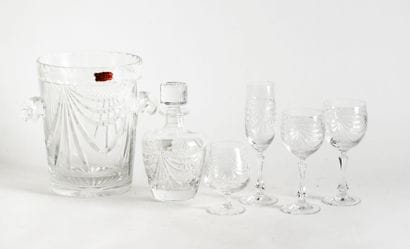 CRISTALLERIE DE LORRAINE
Service of stemmed...