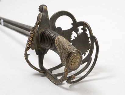 FRANCE, époque Restauration
Sabre d'officier...