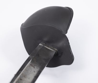 Sabre de bord ou cuillère à pot, modèle 1833.
Monture...