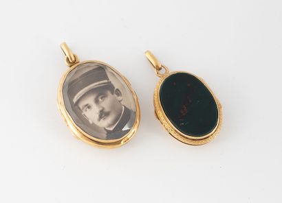 Set of two photo pendants:
-one in yellow...