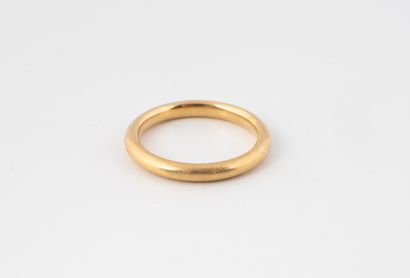 Parisian wedding band in yellow gold (750).
Weight...