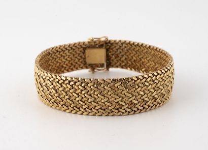 Bracelet ruban en or jaune (750) à maille...