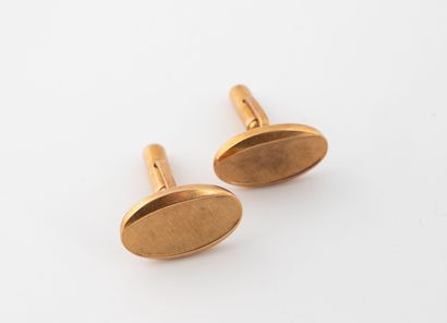 Pair of yellow gold (750) oval cufflinks...