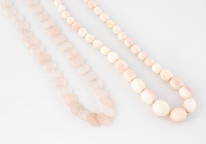 Necklace of white-pink lambi conch beads,...