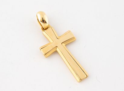 Cross pendant in yellow gold (750).
Weight:...
