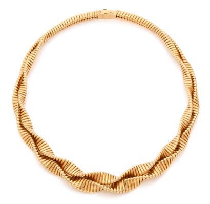 Yellow gold (750) necklace with two strands...