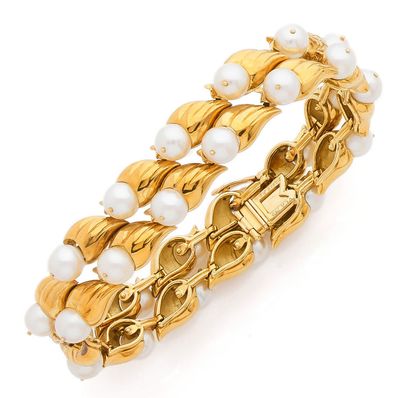 VAN CLEEF & ARPELS
Articulated bracelet in...
