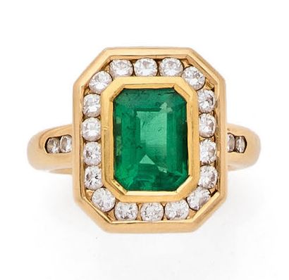 Yellow gold (750) openwork basket-set ring...