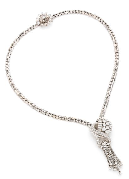 Necklace in white gold (750) with one row...