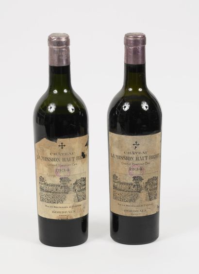 CHÂTEAU LA MISSION HAUT-BRION
2 bottles,...