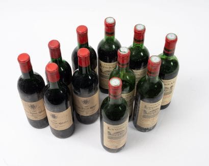 CHÂTEAU LYONNAT
6 bottles, 1969.
Lussac-Saint-Emilion.
Levels...