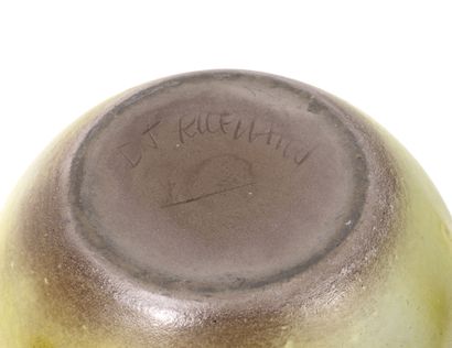 Jacques (1926-2008) & Dani (1933-2010) RUELLAND
Vase...