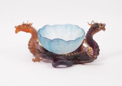 DAUM FRANCE
Dragon cup.
Glass paste.
Signed.
H....