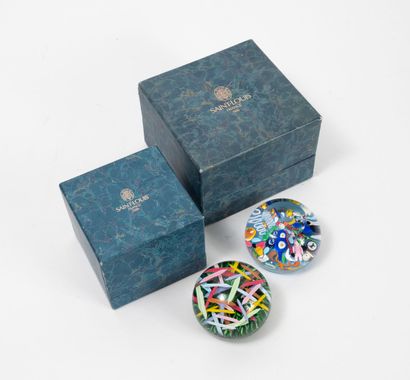 SAINT-LOUIS FRANCE
Two crystal paperweights:
-Divine...