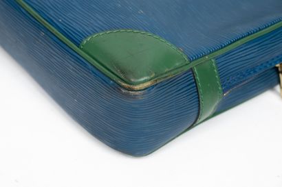 LOUIS VUITTON
Napkin in royal blue and green...