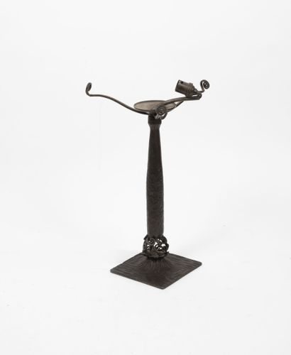 Edgar BRANDT (1880-1960)
Wrought iron lamp...