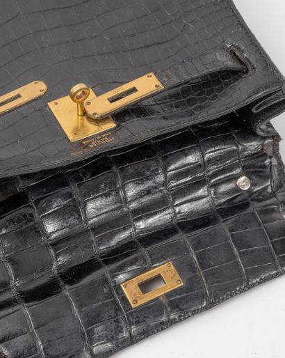 HERMES Paris
Sac à main Kelly retourné en...