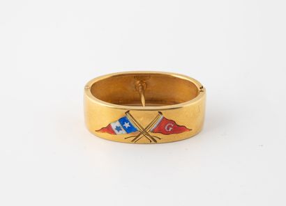 GROSZOS, Paris
Yellow gold (750) oval scarf...
