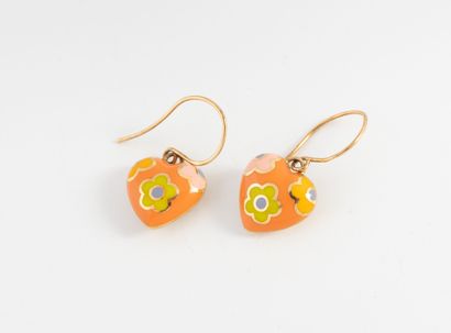 Paire de boucles d'oreilles en or jaune (750)...
