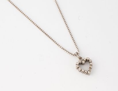 White gold (750) chenille neck chain holding...