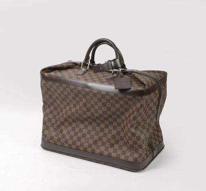 Louis VUITTON
Sac de voyage GRIMAUD en toile...