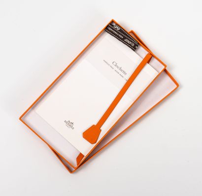 HERMES Paris
Marque page 'Clochette' en cuir...