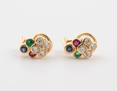 CHAUMET
Pair of earrings in yellow gold (750)...