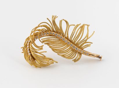 Broche plume en or jaune (750) brillant et...