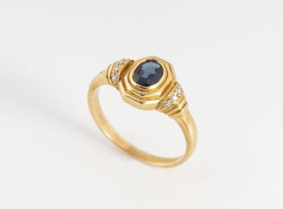 Yellow gold (750) ring set with a stepped...