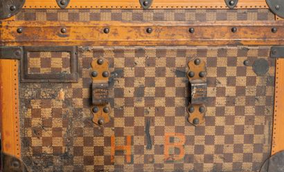 MOYNAT
Malle de voyage en bois gainé de toile...